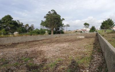 Terreno urbano a 5 minutos da praia.